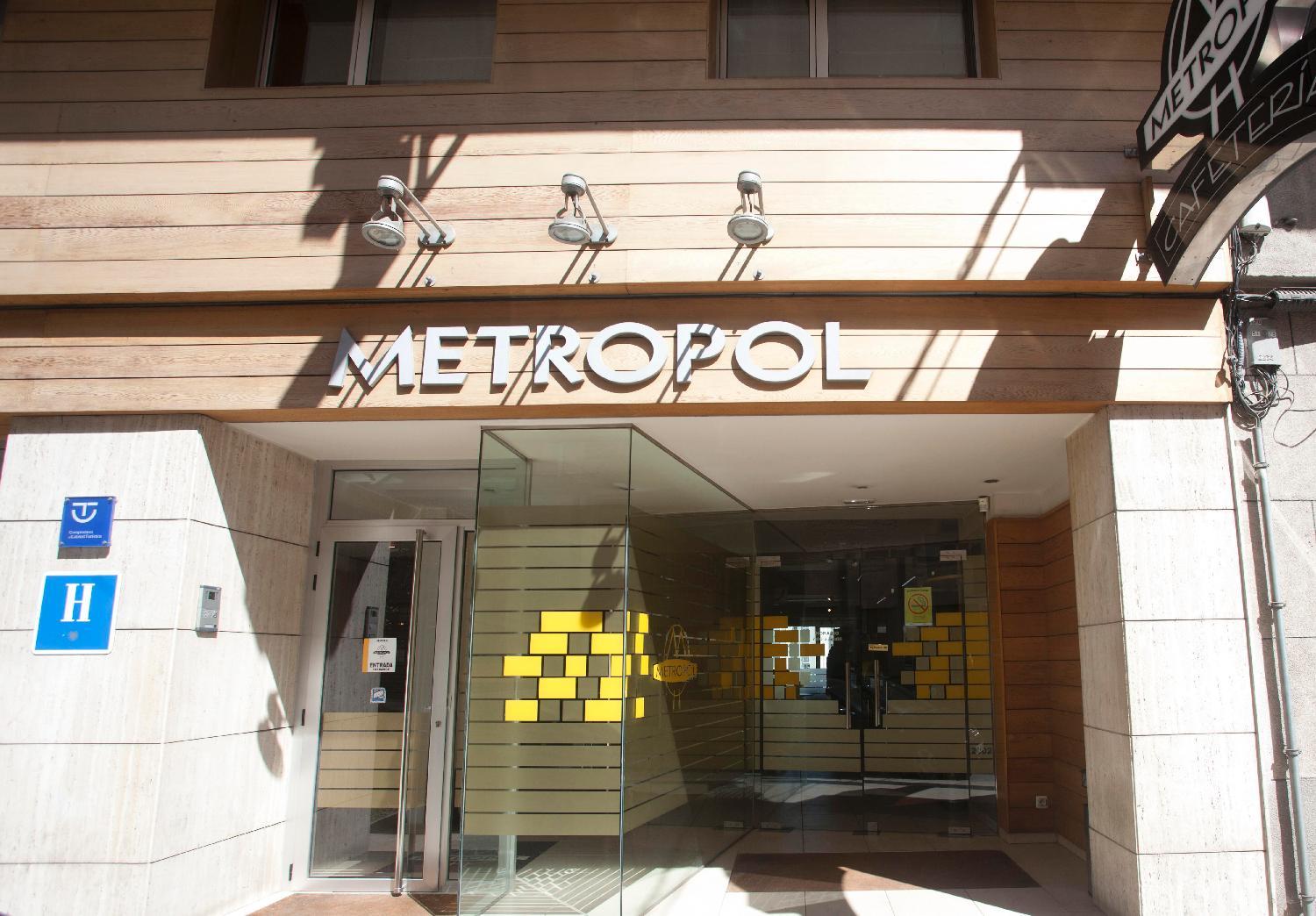 Hotel Metropol By Carris Lugo Exteriör bild